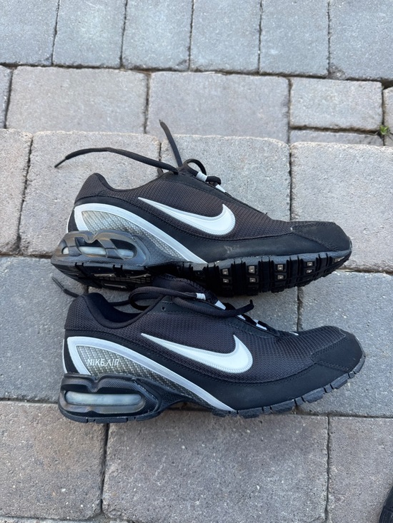Nike Black & White Torch 3 Men\'s Running Sneakers